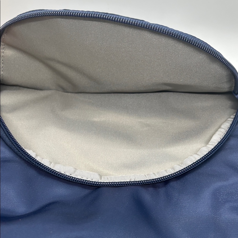 Hedgren Navy Versatile Adjustable Strap Crossbody… - image 4